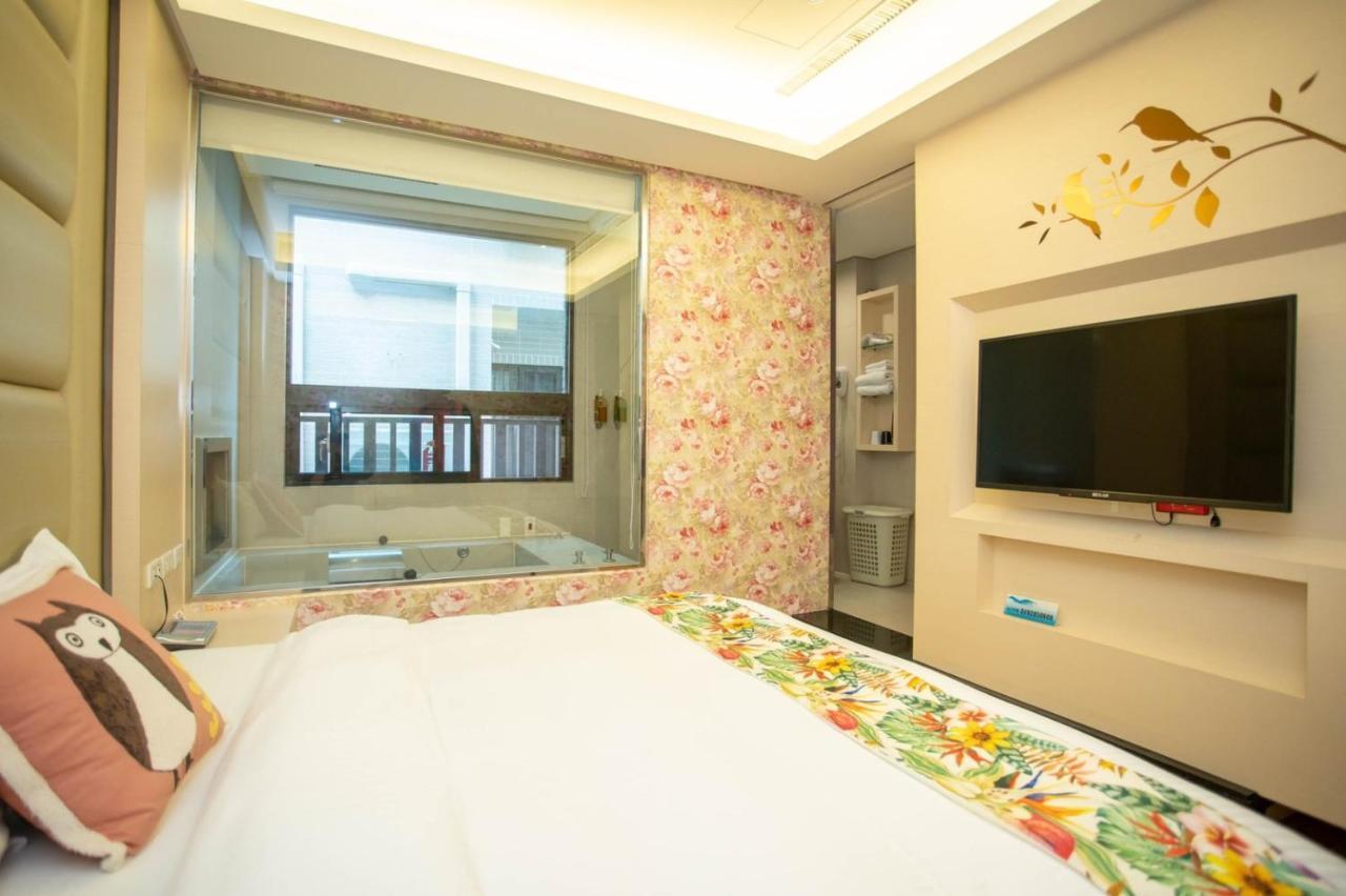 日月潭天月水色民宿 Yuchi Extérieur photo